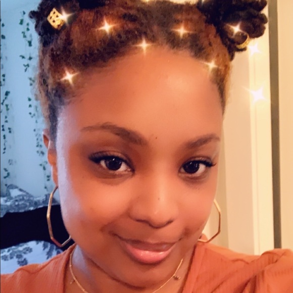 Meet your Posher, Millicent - Picture 1 of 1